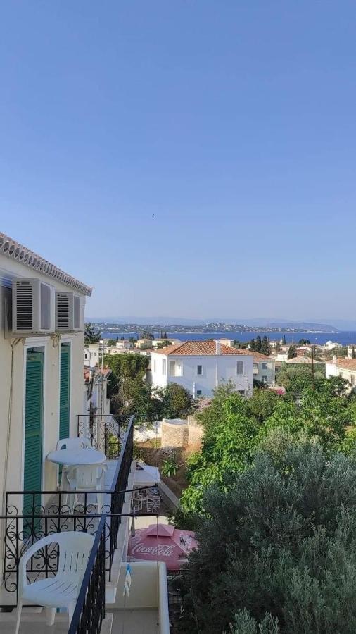 Bay'S Aparthotel Spetses Town Exterior photo