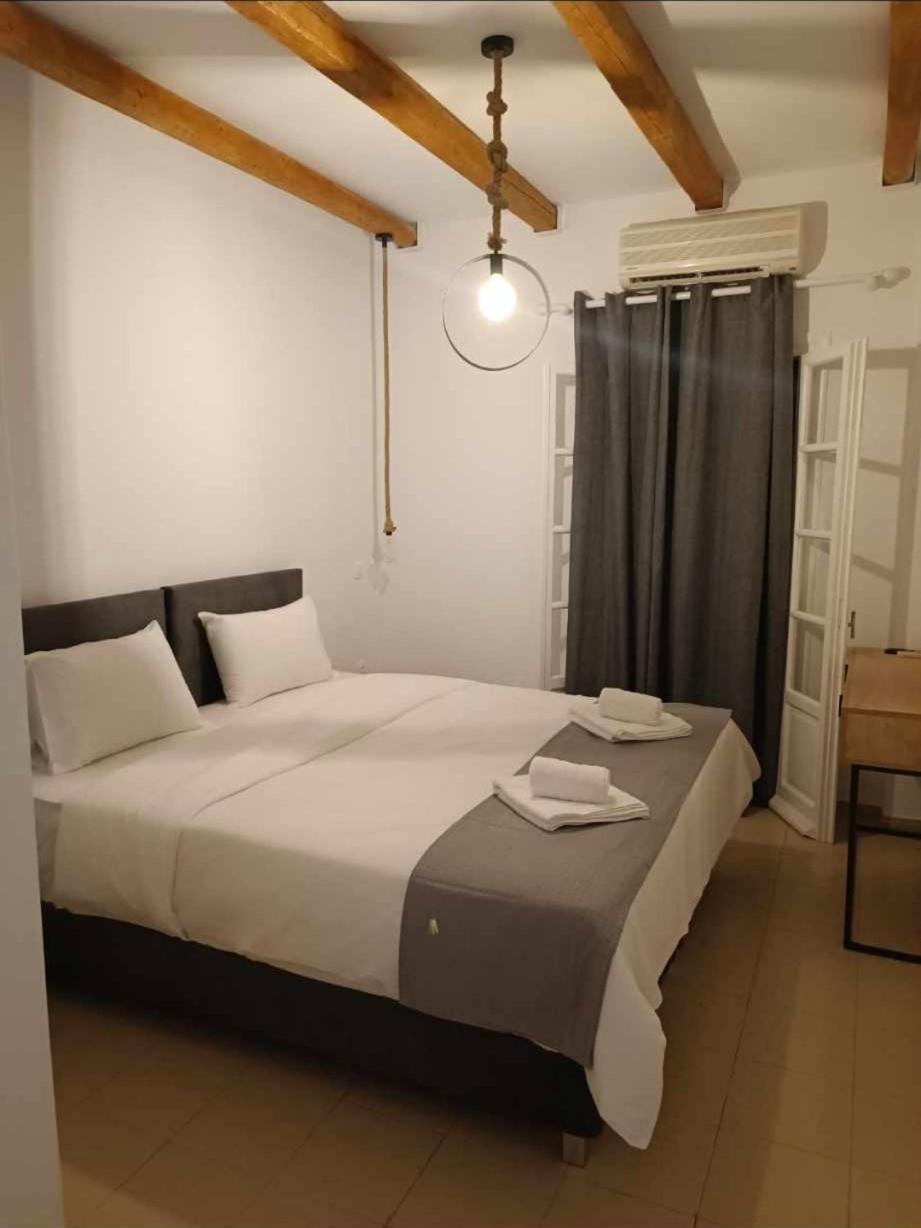 Bay'S Aparthotel Spetses Town Exterior photo