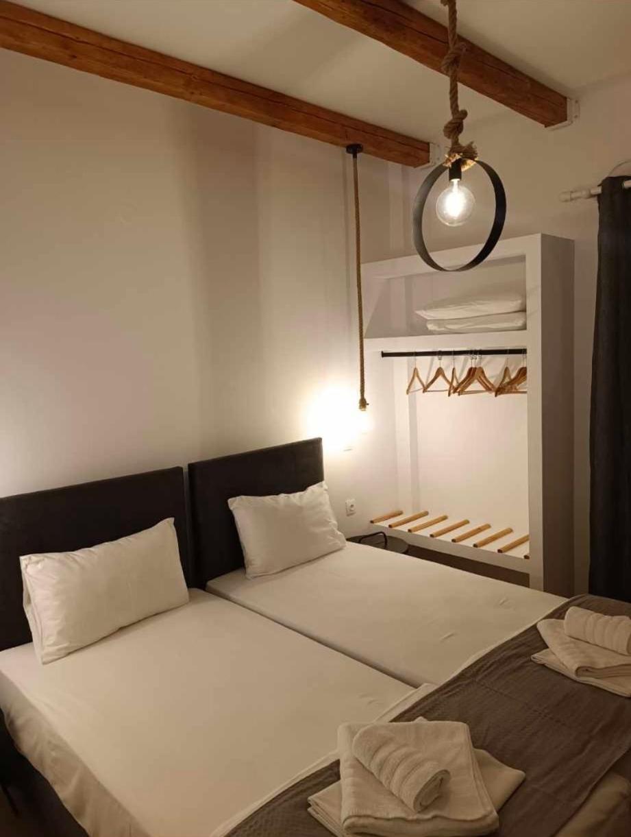 Bay'S Aparthotel Spetses Town Exterior photo