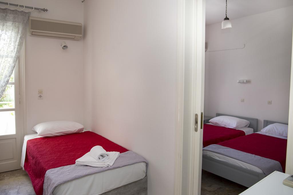 Bay'S Aparthotel Spetses Town Exterior photo
