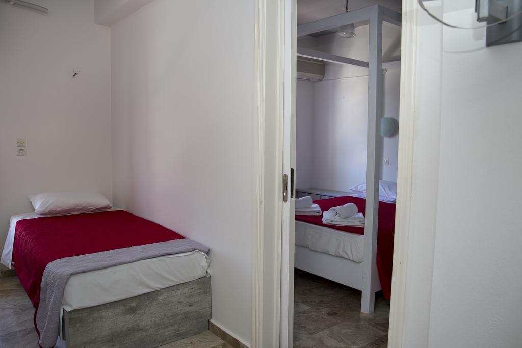 Bay'S Aparthotel Spetses Town Exterior photo