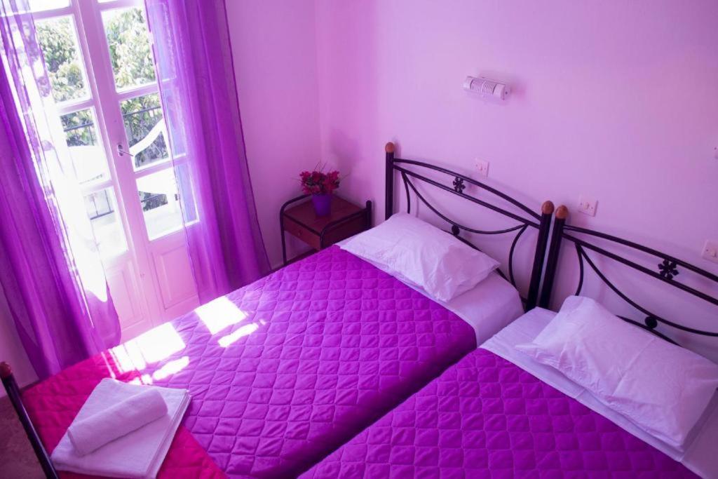 Bay'S Aparthotel Spetses Town Exterior photo